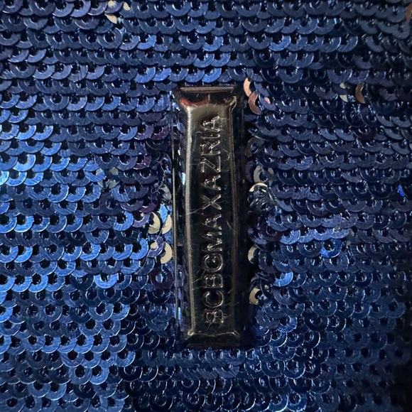 BCBGMaxAzria Blue sequin clutch wristlet, NYE purse, fits iPhone - Picture 2 of 9